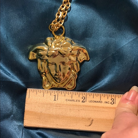 Versace Stamped Gold-Tone Medusa Pendant-this is heavy-not hollow(no weak necks) - Picture 5 of 5